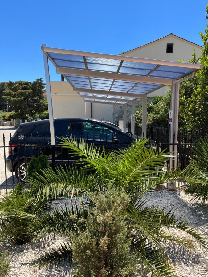 Апартаменти Grey Pearl With Free Ev Ch-Station Valbandon Екстер'єр фото